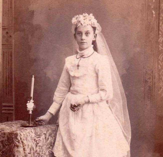 15-victorian-era-photos-post-mortem-photography-will-show-how-creepy-the-old-times-were
